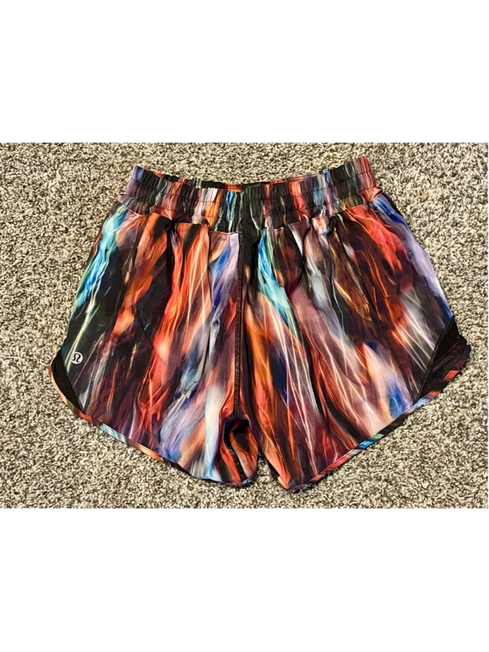 Lululemon Women’s Hotty Hot Short II, Size 4 Tall, 4” Inseam, EUC